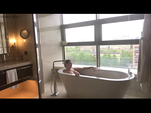 ❤️ Tremendous nwa ọhụrụ mmasị jerking anya ọtụ ya n'ime ụlọ ịwụ ahụ ️❌ Anal video ❌